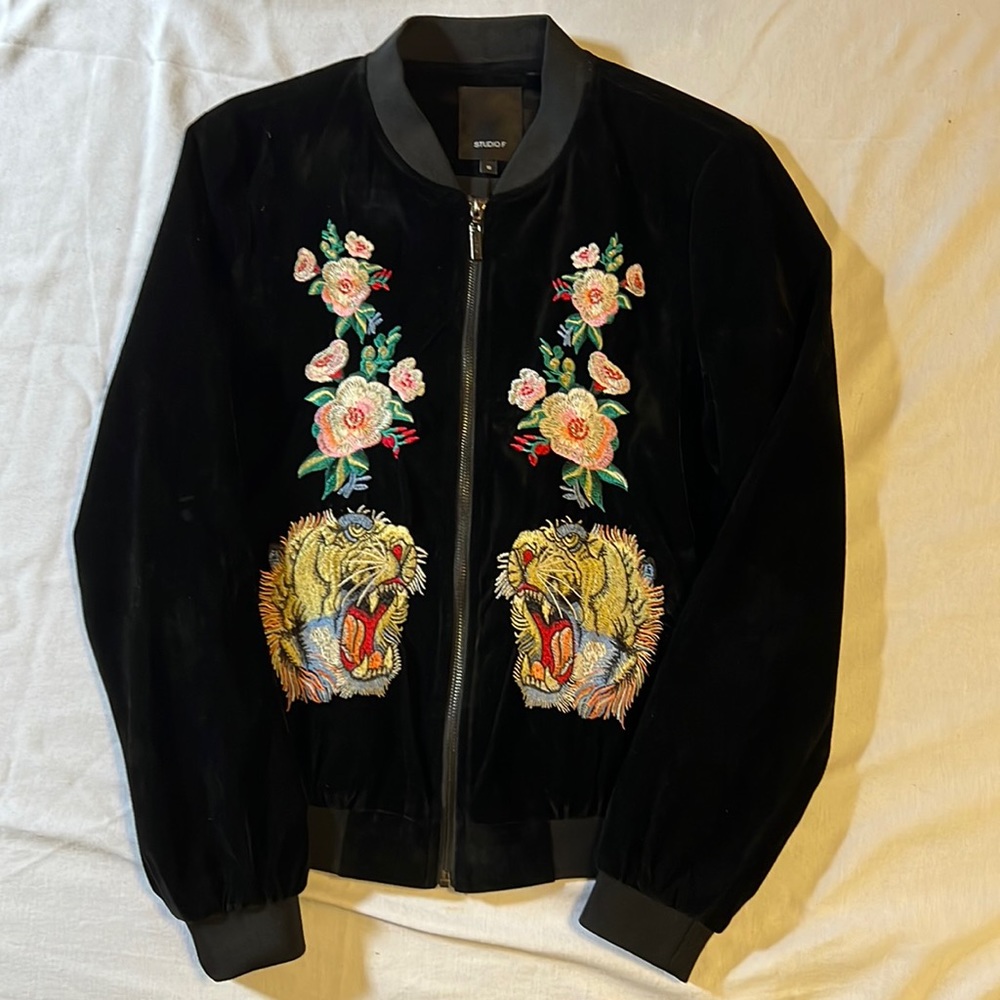 STUDIO F - Velvet Jacket